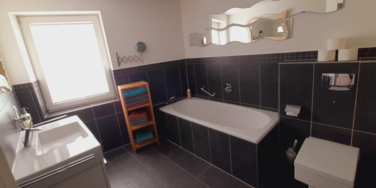 Ferienwohnung Aroma Moselblick 布尔根 外观 照片